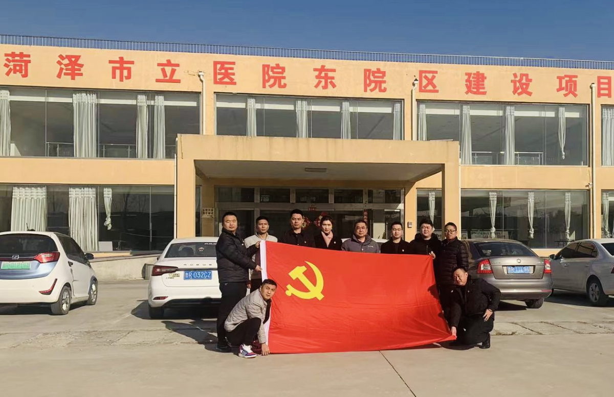 讓黨旗在工地一線(xiàn)高高飄揚(yáng)